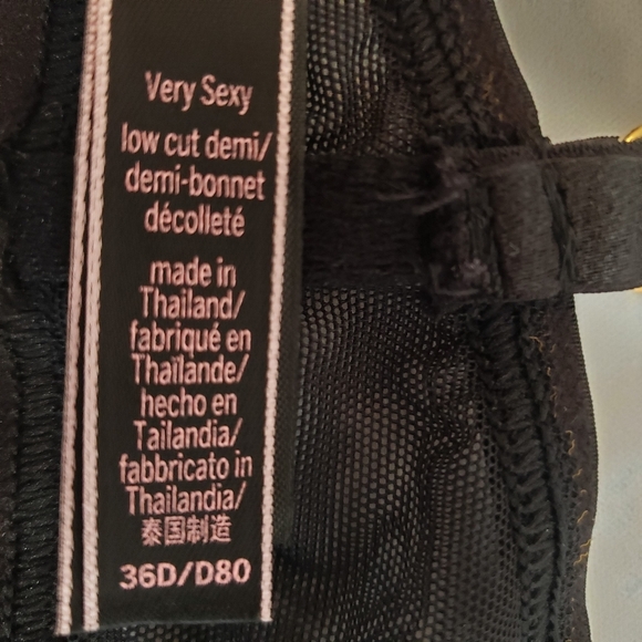 Victoria's Secret size 36D - Picture 7 of 7